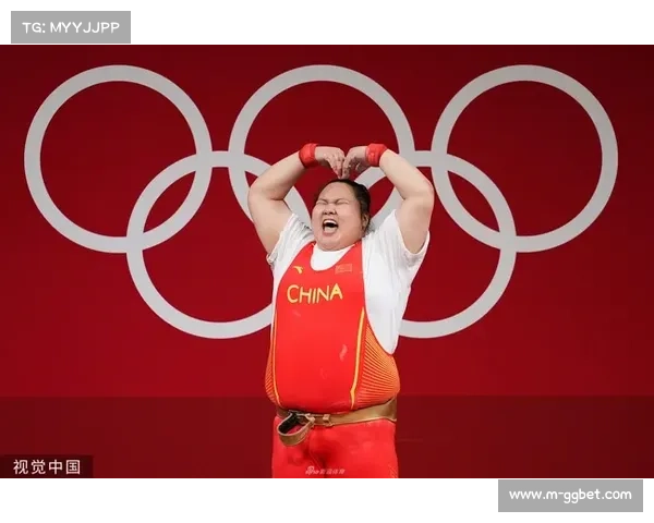 蔡妍：从举重台到全运会银牌，热爱是唯一的答案